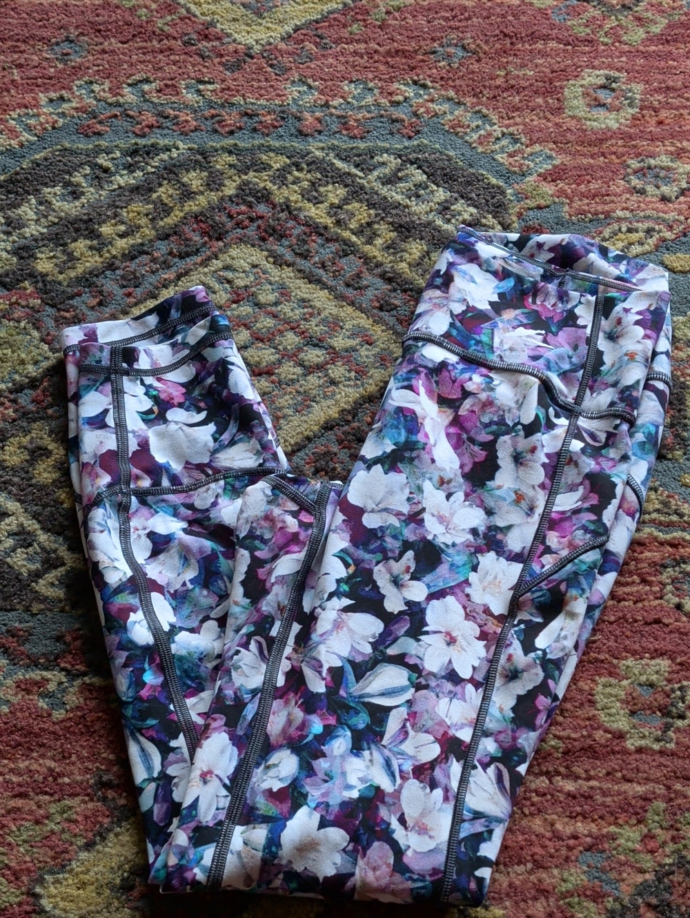 Lululemon Floral Active Leggings — Purple and White Floral Print